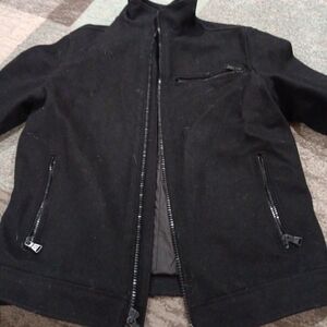 Express Black Lightweight Shirt Jacket with Fitted Silhouette